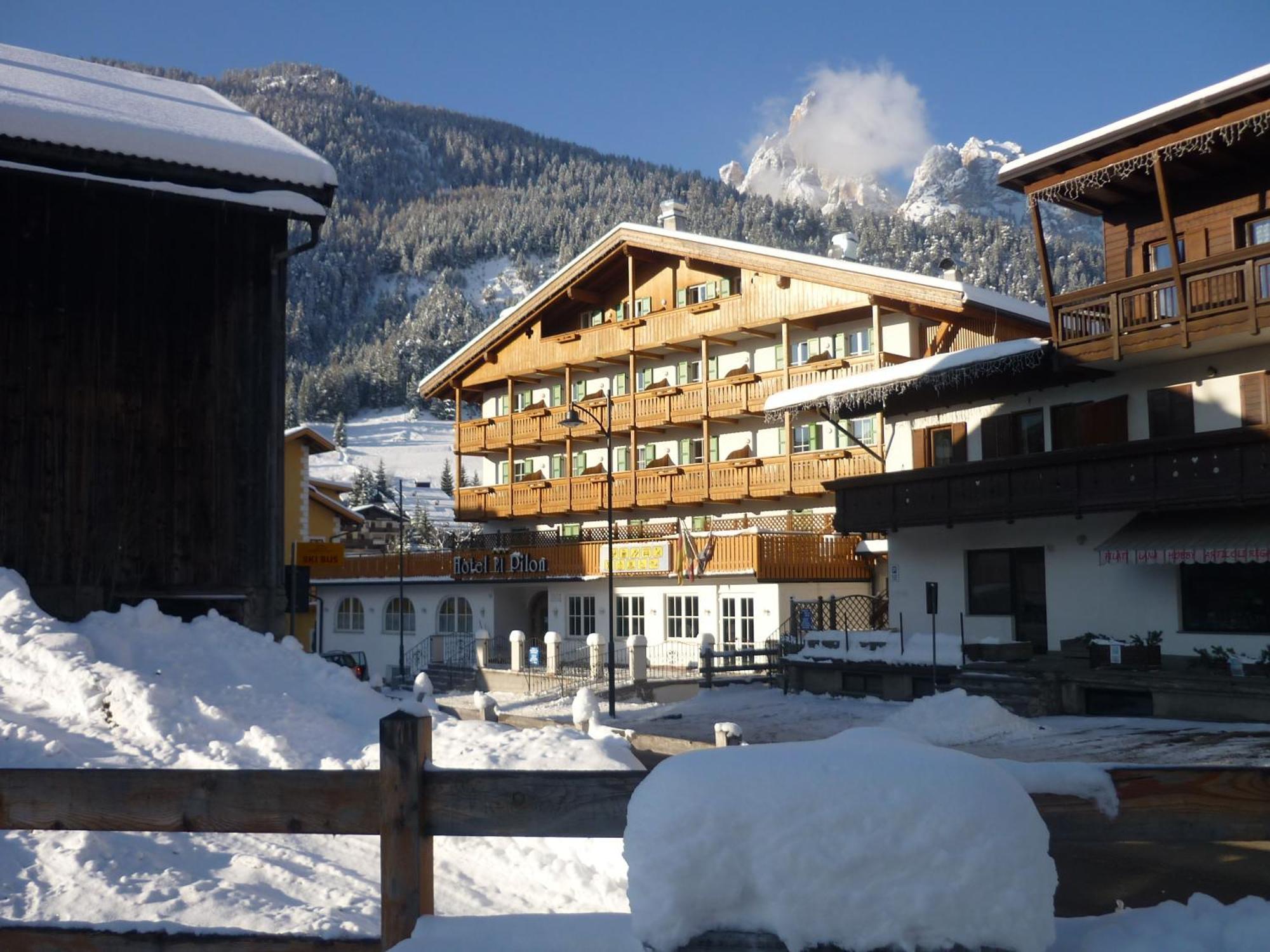 Hotel El Pilon Pozza di Fassa Exterior foto